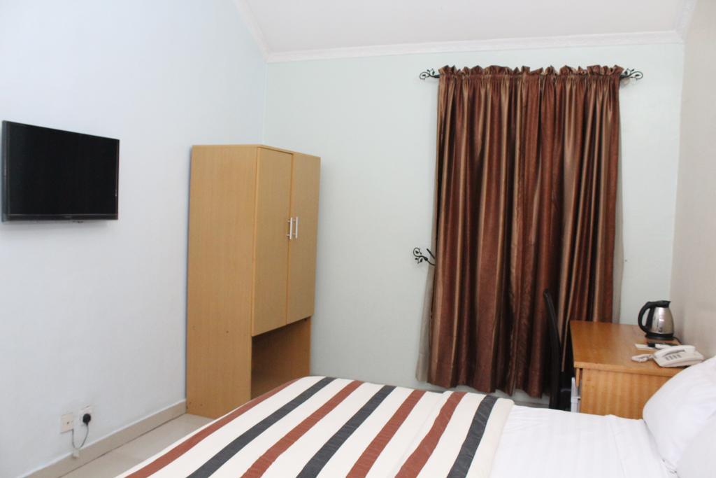 Maryland Bluespring Hotel מראה חיצוני תמונה