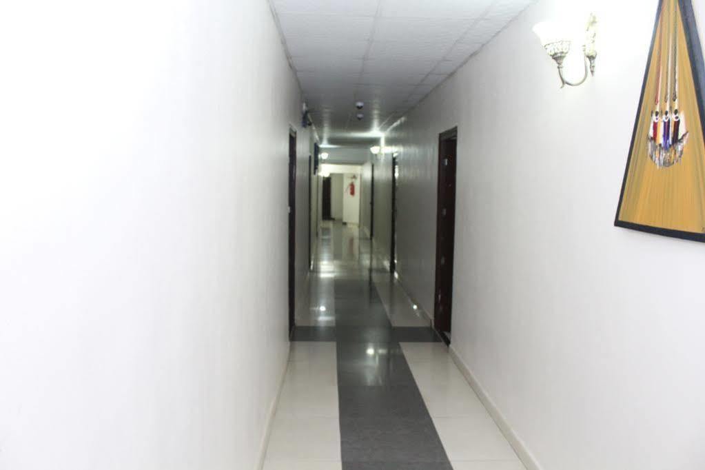 Maryland Bluespring Hotel מראה חיצוני תמונה