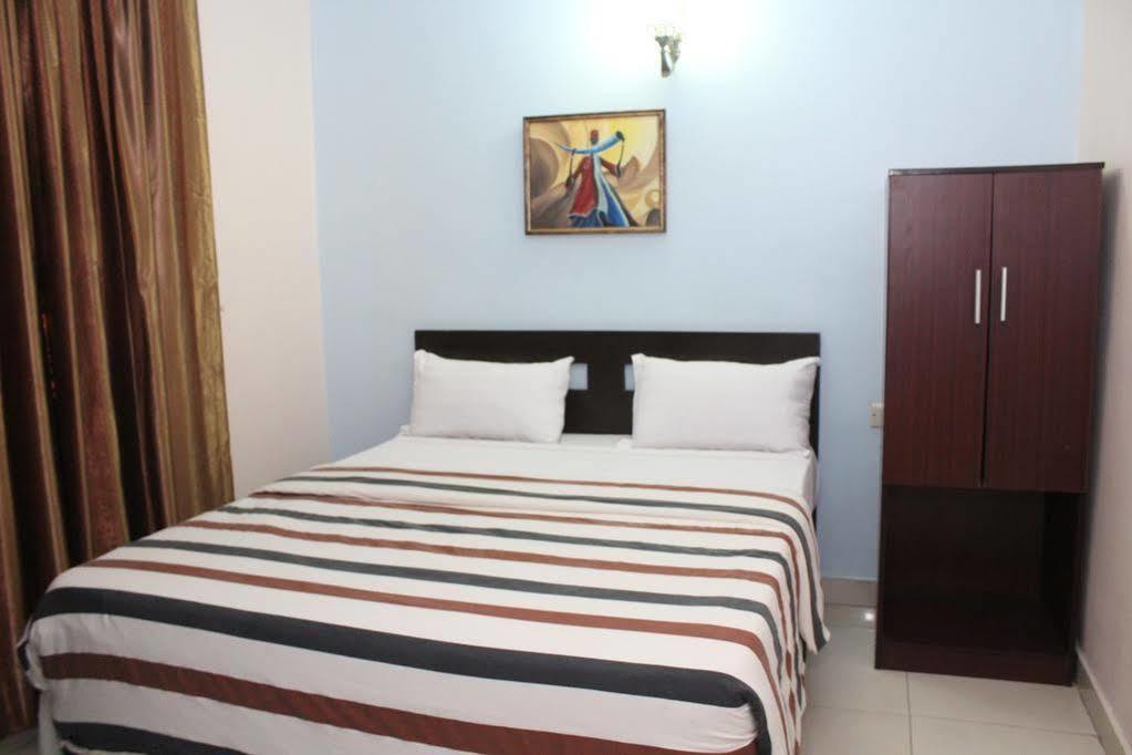 Maryland Bluespring Hotel מראה חיצוני תמונה