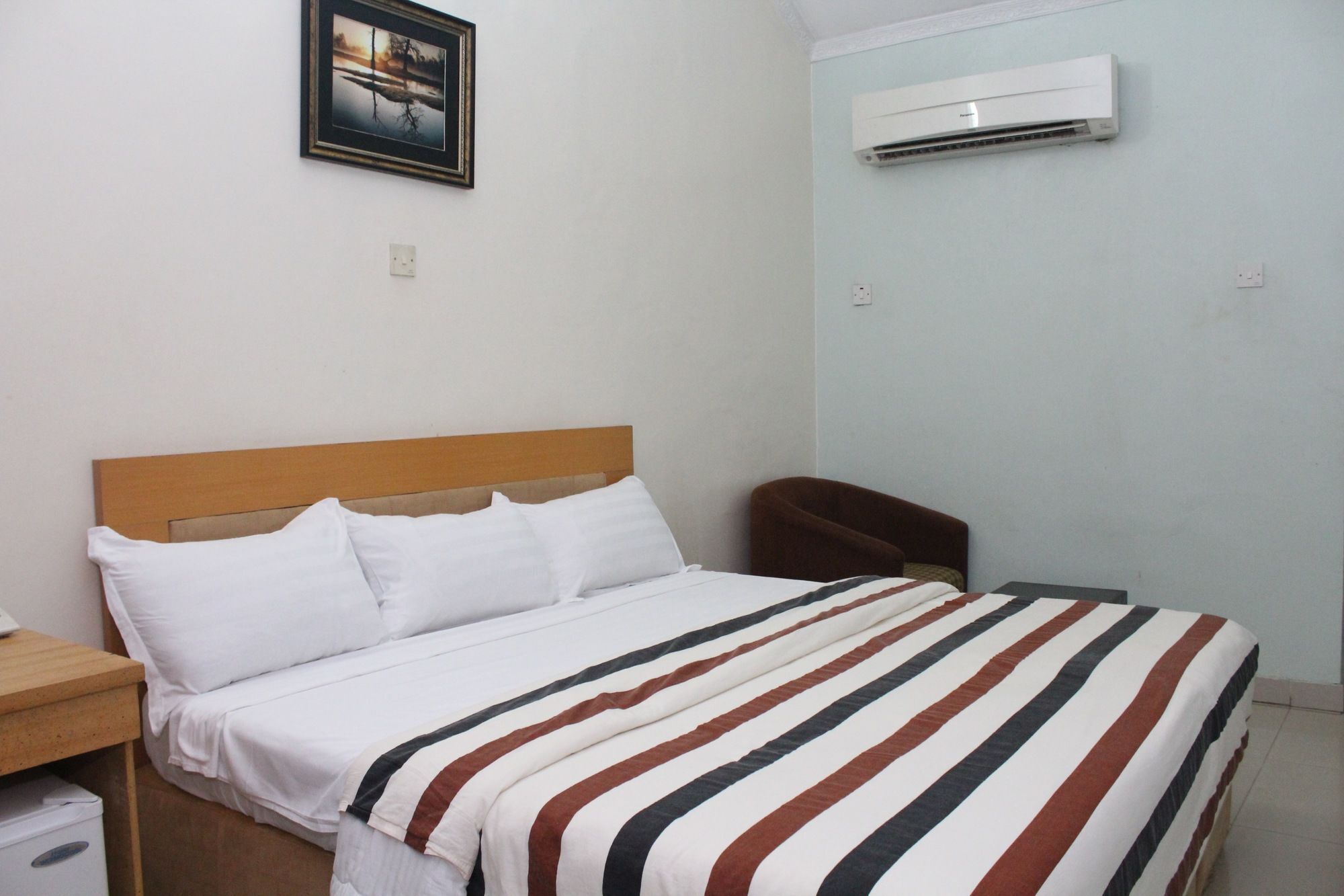 Maryland Bluespring Hotel מראה חיצוני תמונה