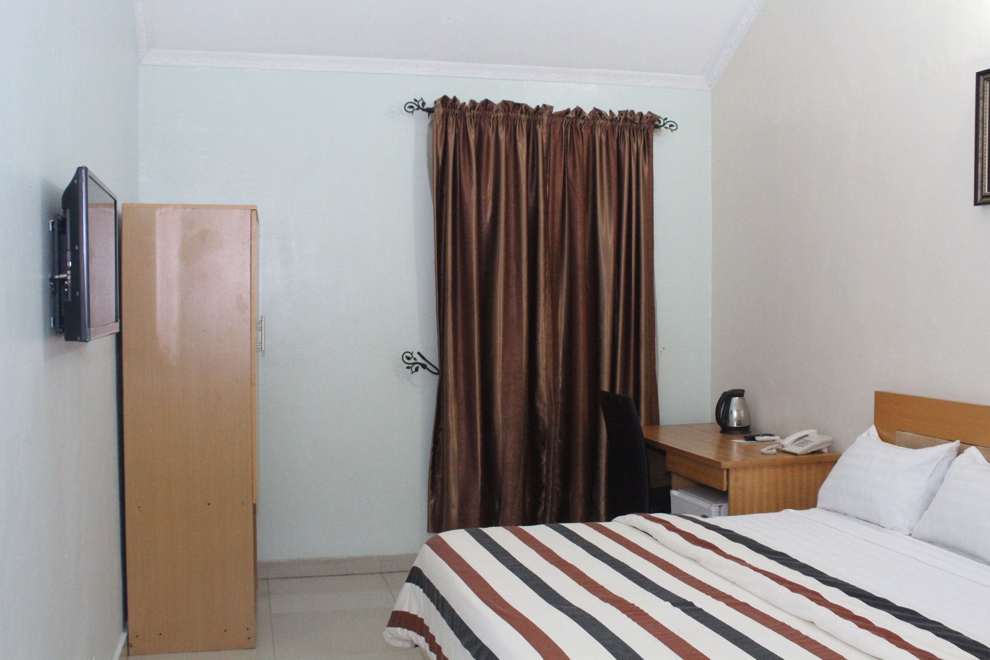 Maryland Bluespring Hotel מראה חיצוני תמונה